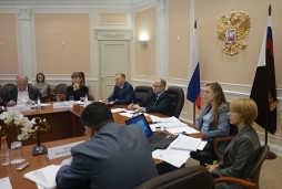 Росреестр провел совещание, посвященное законодательному введению института саморегулирования в сфере кадастровой деятельности