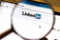 Роскомнадзор блокирует в России социальную сеть специалистов LinkedIn
