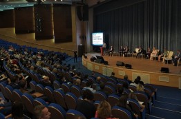 При наложении границ земельного участка на земли лесного фонда рекомендуется обращаться в межведомственные комиссии