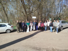 Представители Молодежного совета Роскадастра приняли участие в уборке на территории памятника природы Роща «Комсомольская» Представители Молодежного совета Роскадастра приняли участие в уборке на территории памятника природы Роща «Комсомольская»