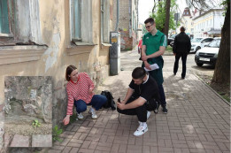 В рамках квеста Росреестр вместе со студентами КГУ им. К.Э. Циолковского провел инвентаризацию пунктов ГНС в Калуге В рамках квеста Росреестр вместе со студентами КГУ им. К.Э. Циолковского провел инвентаризацию пунктов ГНС в Калуге